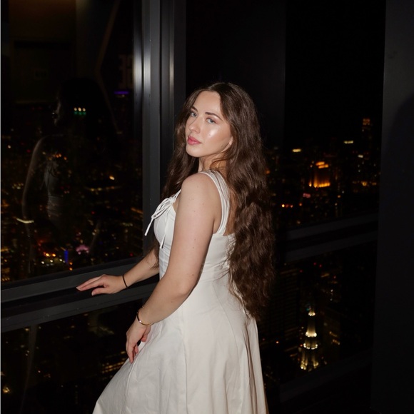 Meet your Posher, Denisa - Picture 1 of 1